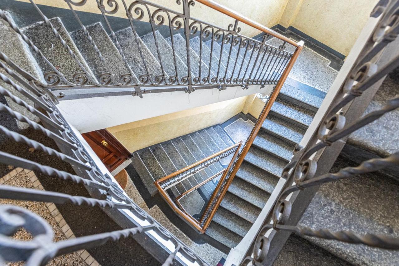 Casa Richelmy - Elegante Casa Nel Cuore Di Torino Exterior foto